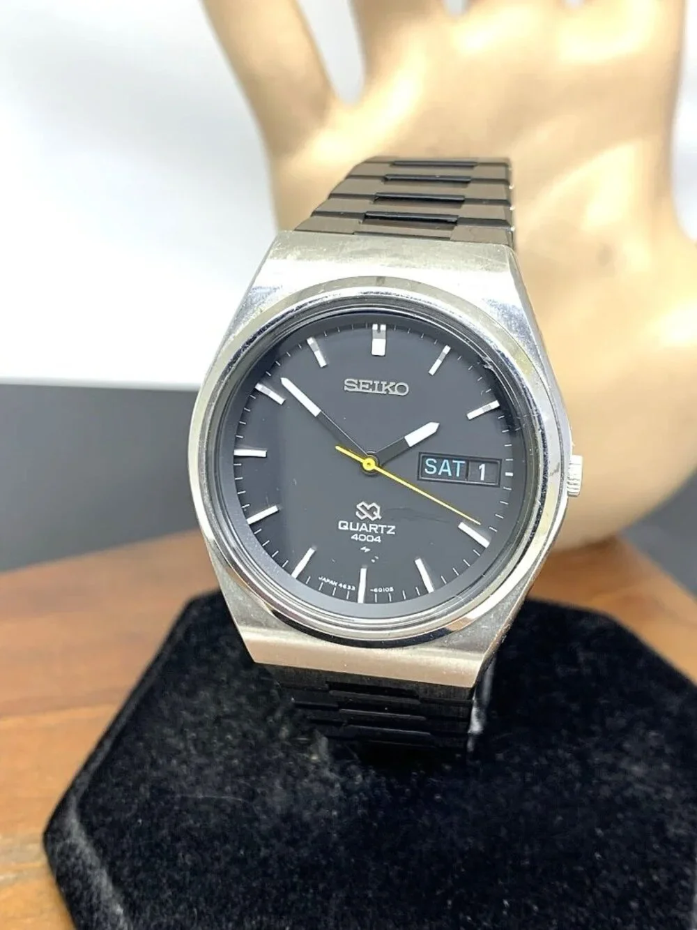 Seiko SQ 4004 Men's Watch 4633-6019 Vintage 1977 Quartz Black Dial Day Date 37mm